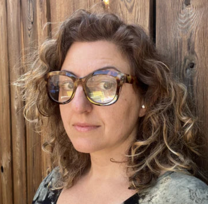 Miriam, 37